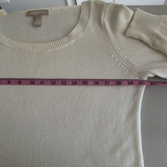 BANANA REPUBLIC Women’s Cream Sequined Elbow Patch Crewneck Sweater Size M - Picture 7 of 9